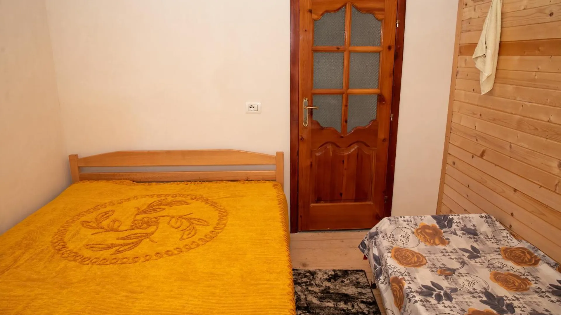 Guest house Lulebore Guesthouse Lekbibaj Albania