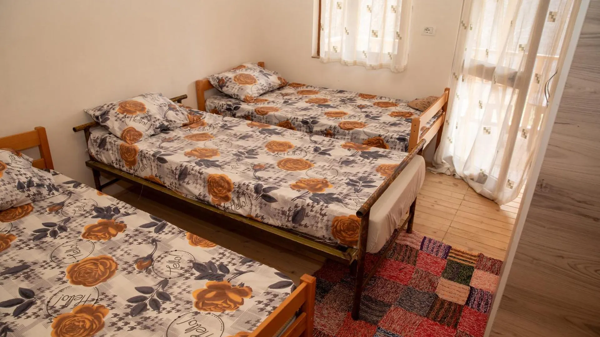 Lulebore Guesthouse Lekbibaj 0*,