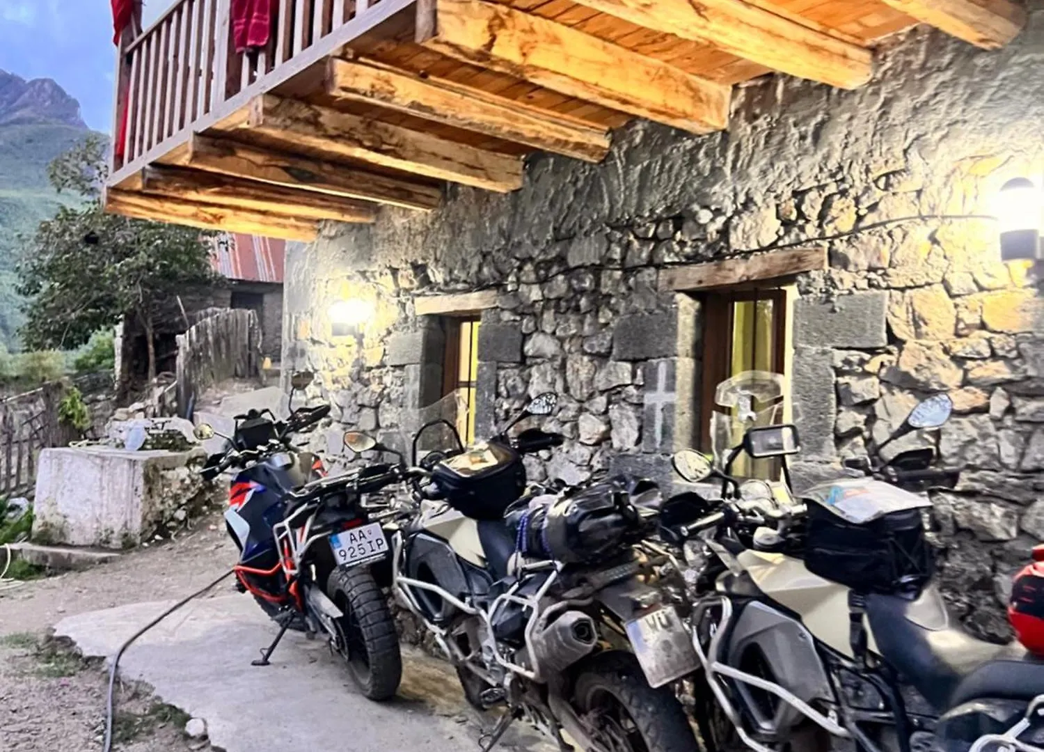 Lulebore Guesthouse Lekbibaj